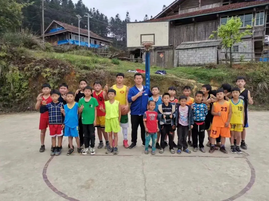 如何设计适合青少年的篮球对抗训练计划_0